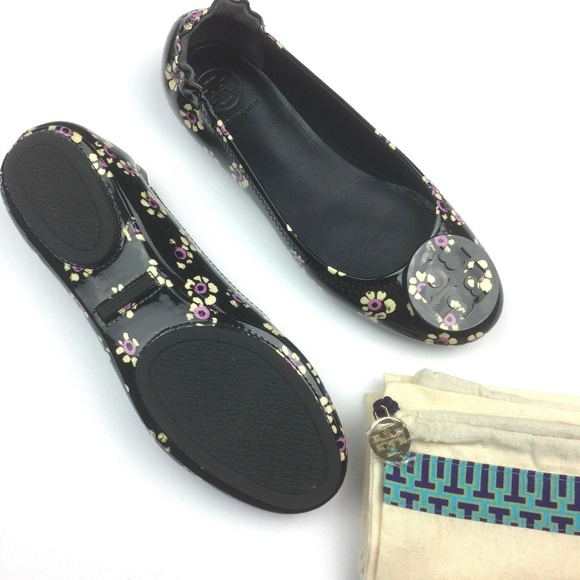 Tory Burch Minnie Stamped Floral Travel Flat sz 5